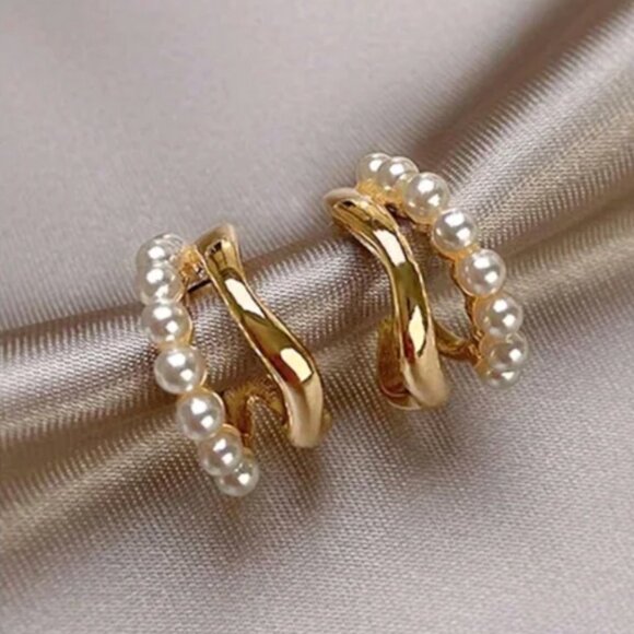 14K Gold Filled Pearl Earrings - Picture 1 of 3